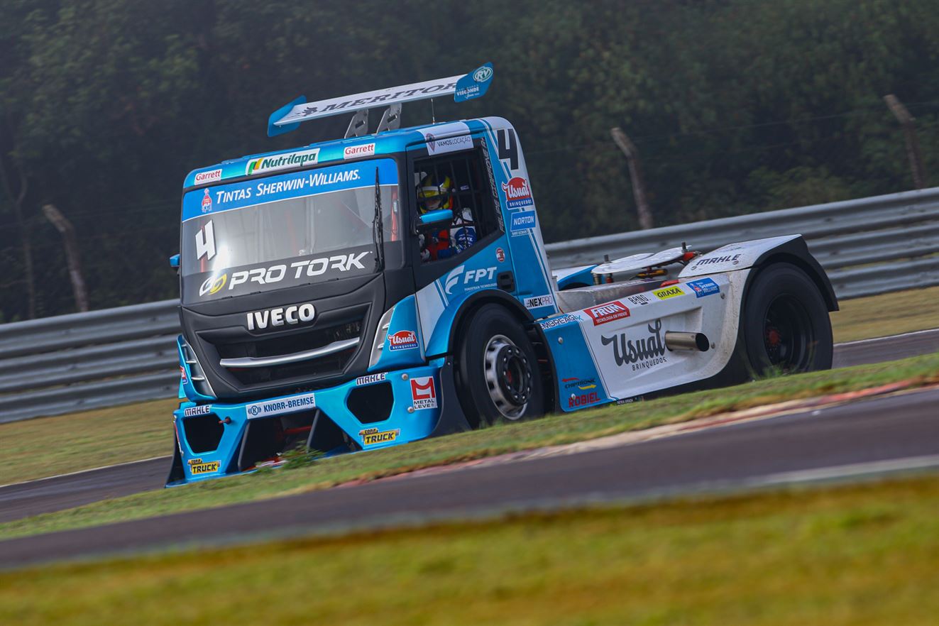 Caminhão De Brinquedo Iveco Racing Formula Truck Usual